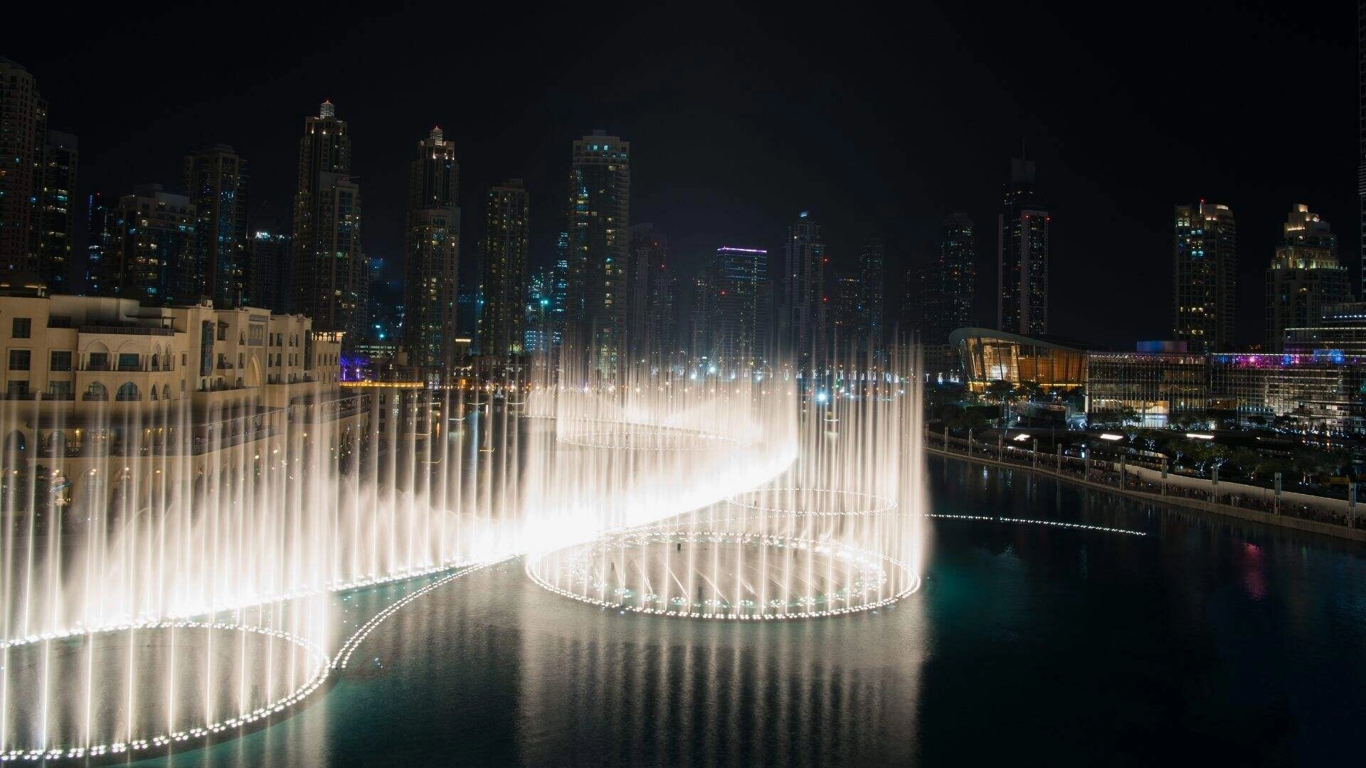 Dubai Fountain Show Neden Bu Kadar Popüler?