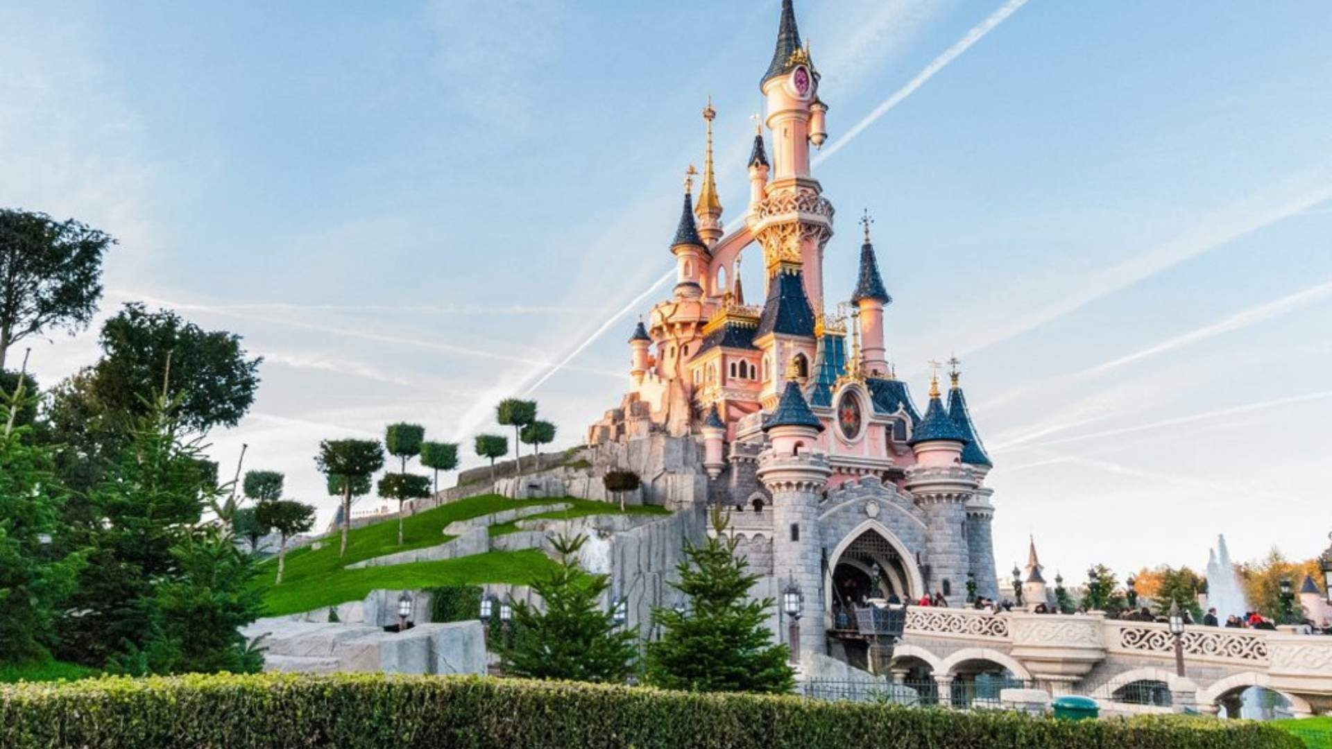  Paris Disneyland Turu Hakkında Bilmeniz Gerekenler